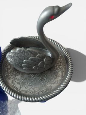 Vintage Swan Jewelry Holder Red Gem Eyes EP Zinc Alloy Silver 3" Tall